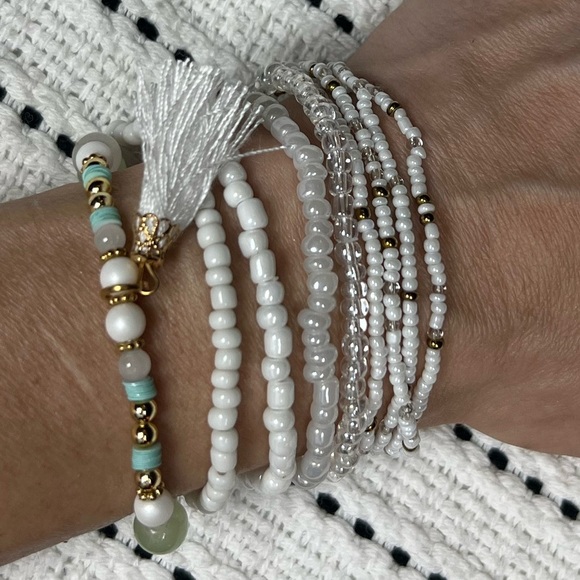 Boho White Pastel Bead Bracelet Set,elastic stretch bracelets, white tassel - Picture 1 of 2